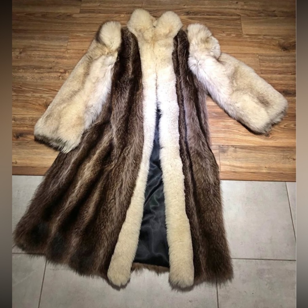 Guenuine fox and raccoon fur coat